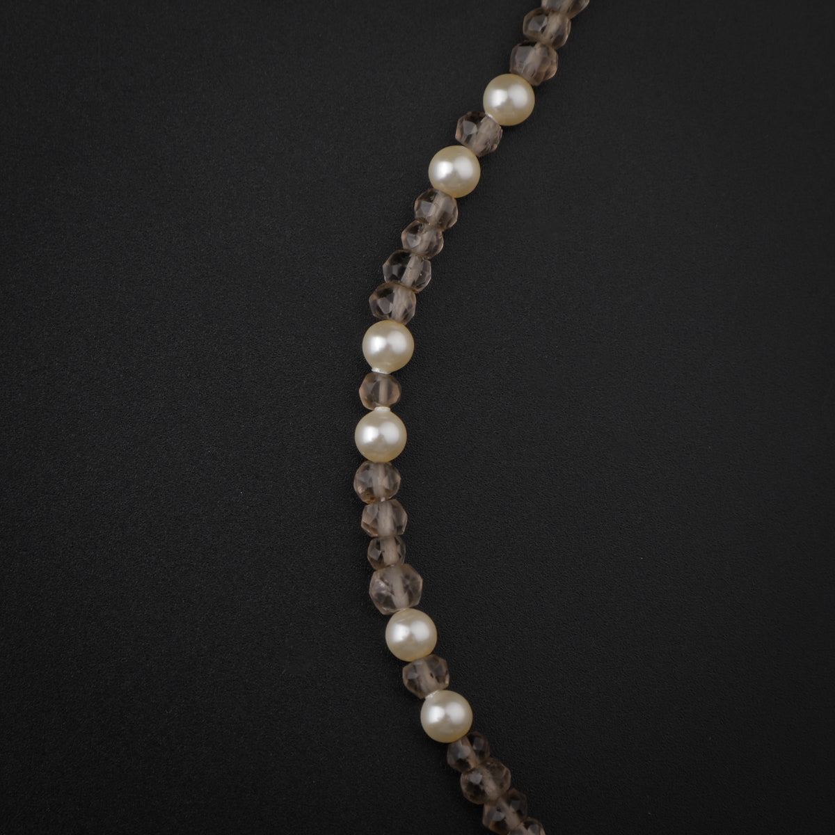 Smokey Quartz and Creamy Pearls Anklet with Diamond Shaped Motif