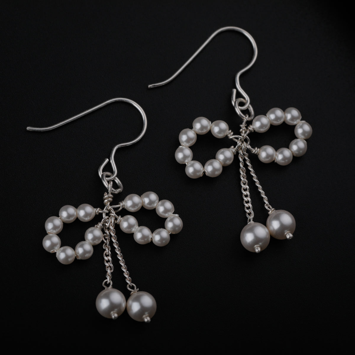 Silver Pearl Bow Earring