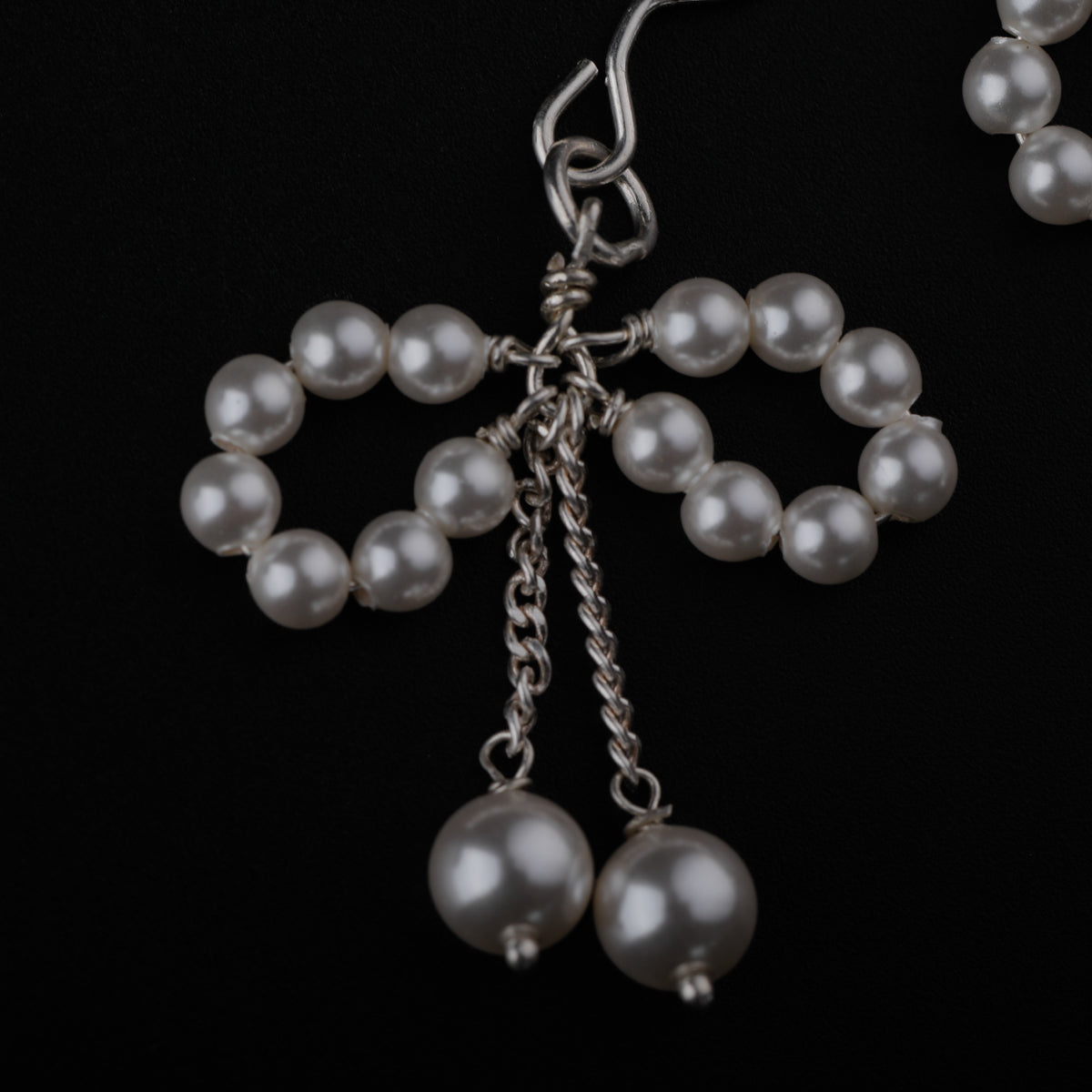 Silver Pearl Bow Earring