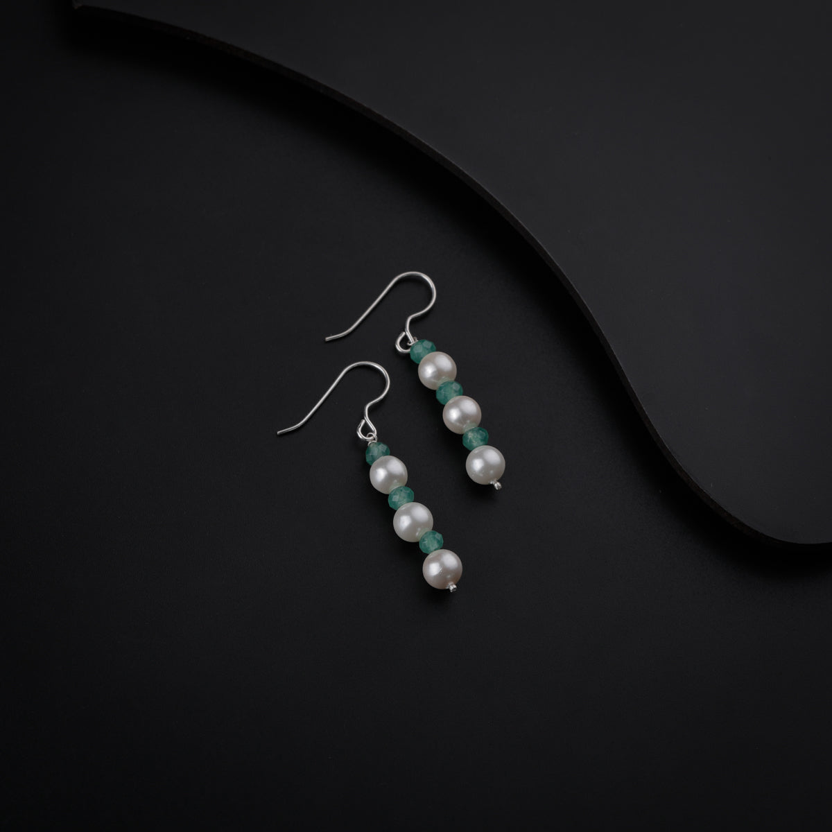 Silver Pearl and Jade Earring