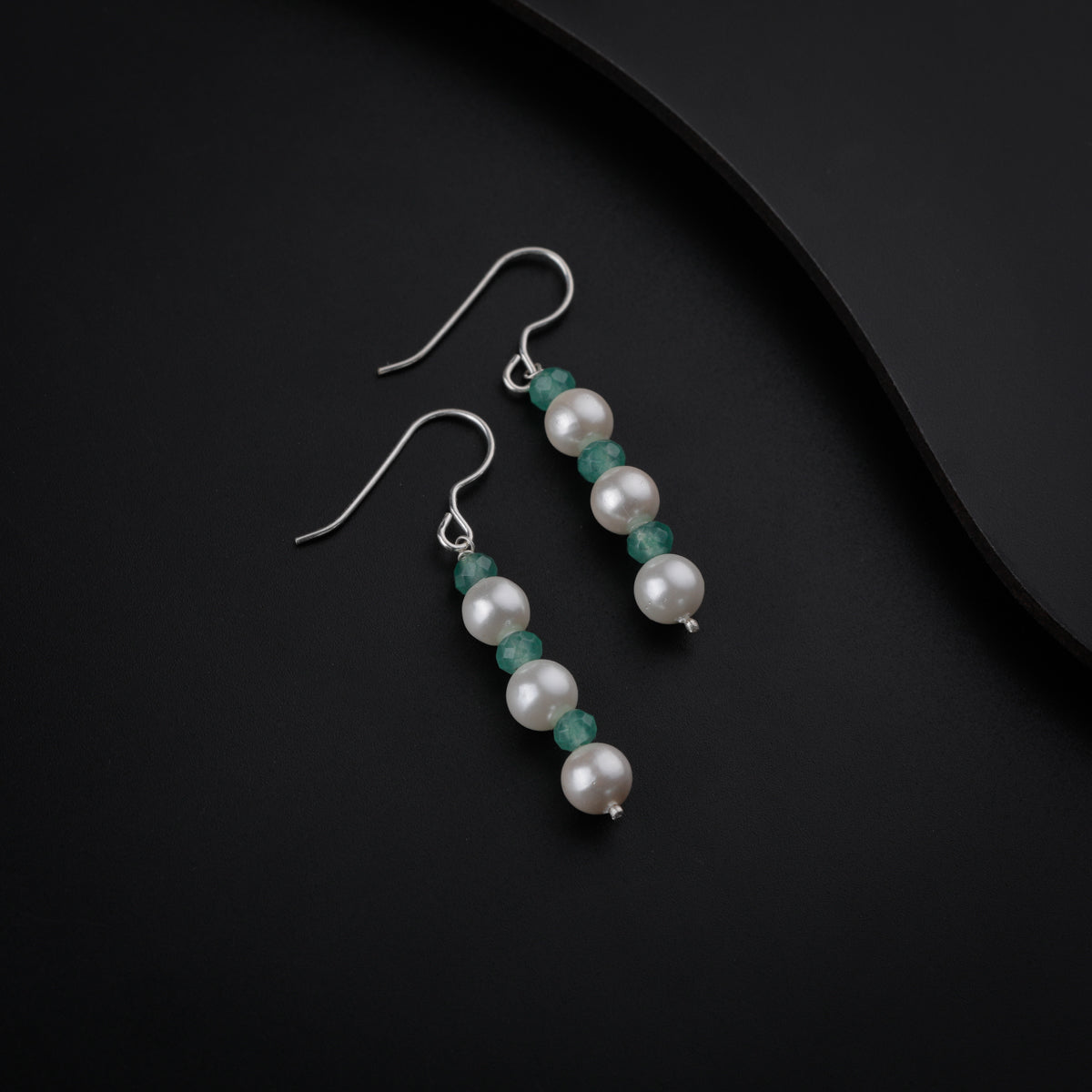 Silver Pearl and Jade Earring