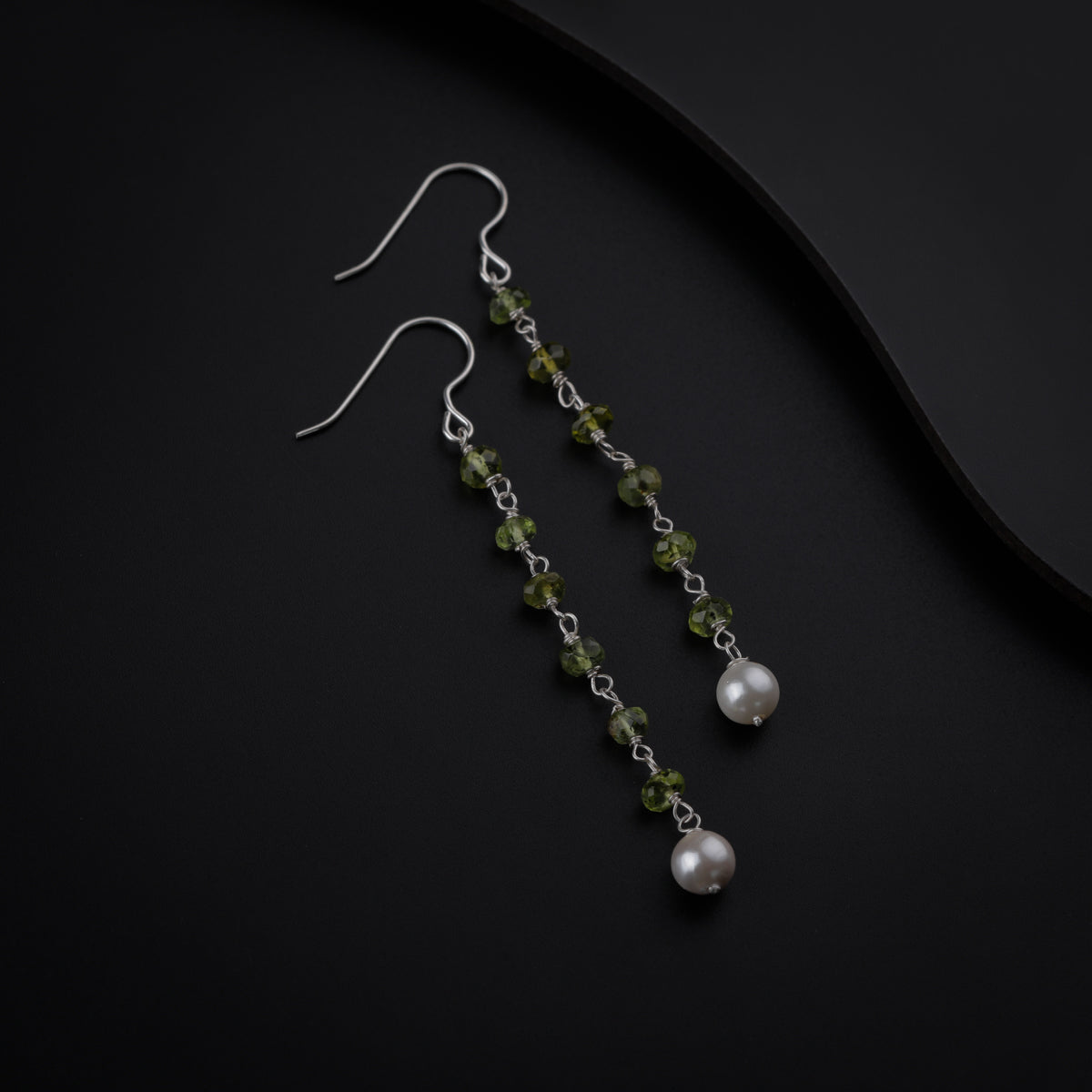 Peridot and Pearl Dangler Earring