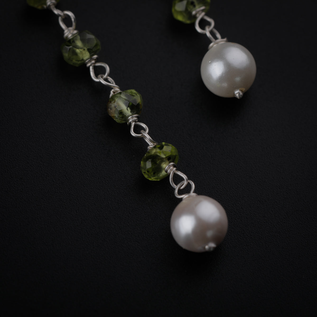 Peridot and Pearl Dangler Earring