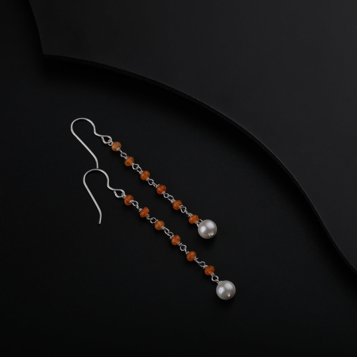 Carnelian and Pearl Dangler Earring