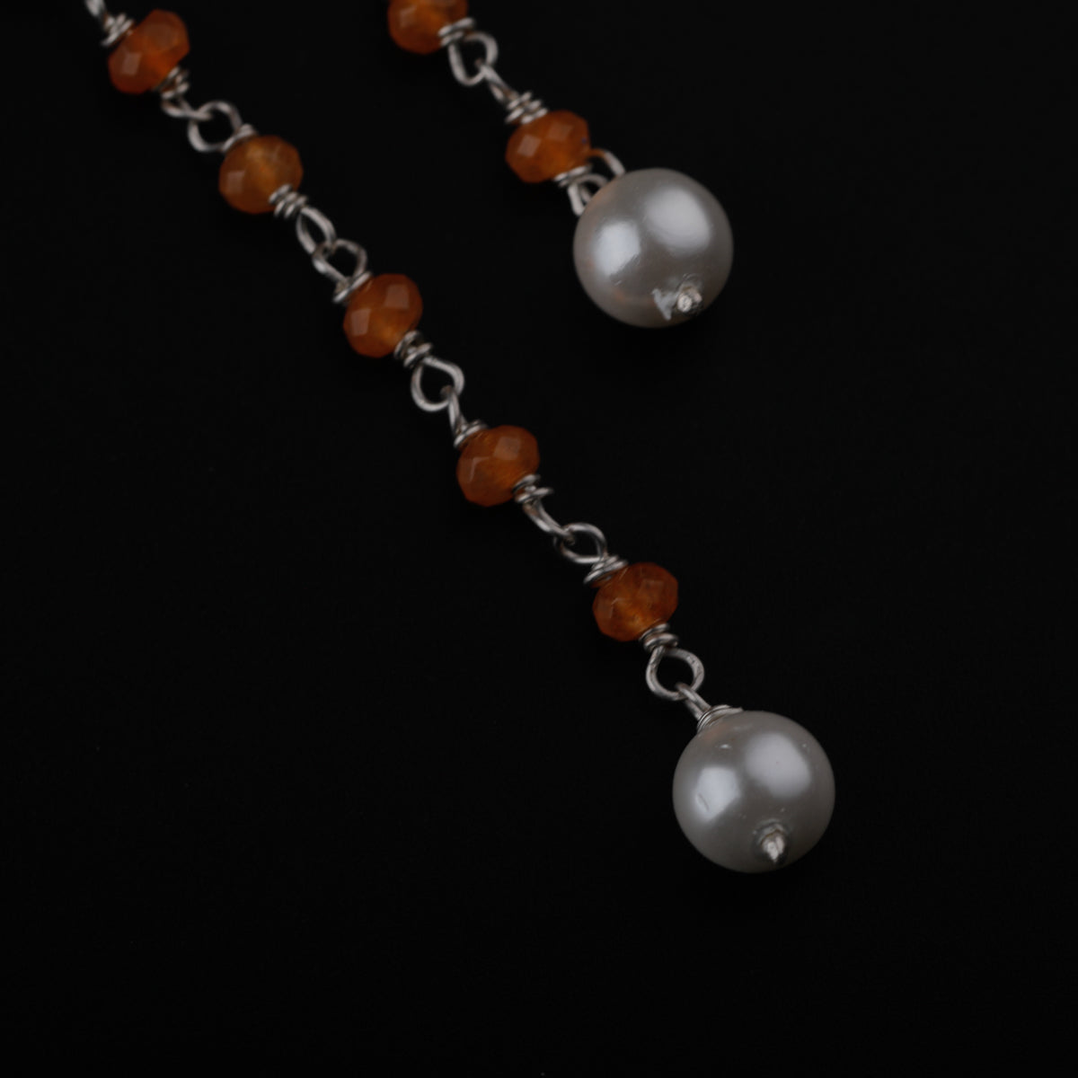 Carnelian and Pearl Dangler Earring