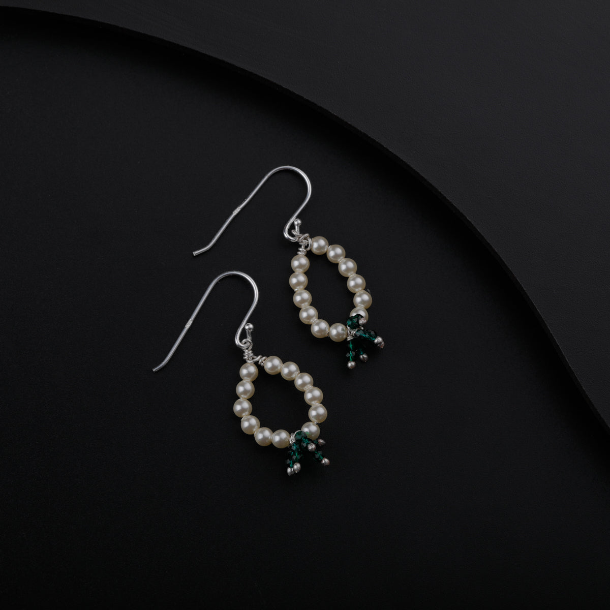 Green Onyx and Pearl Earring