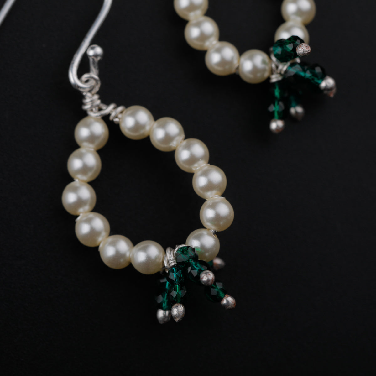 Green Onyx and Pearl Earring