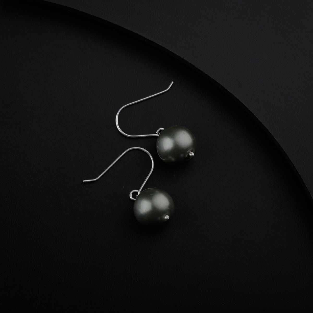 Silver Pearl Earring