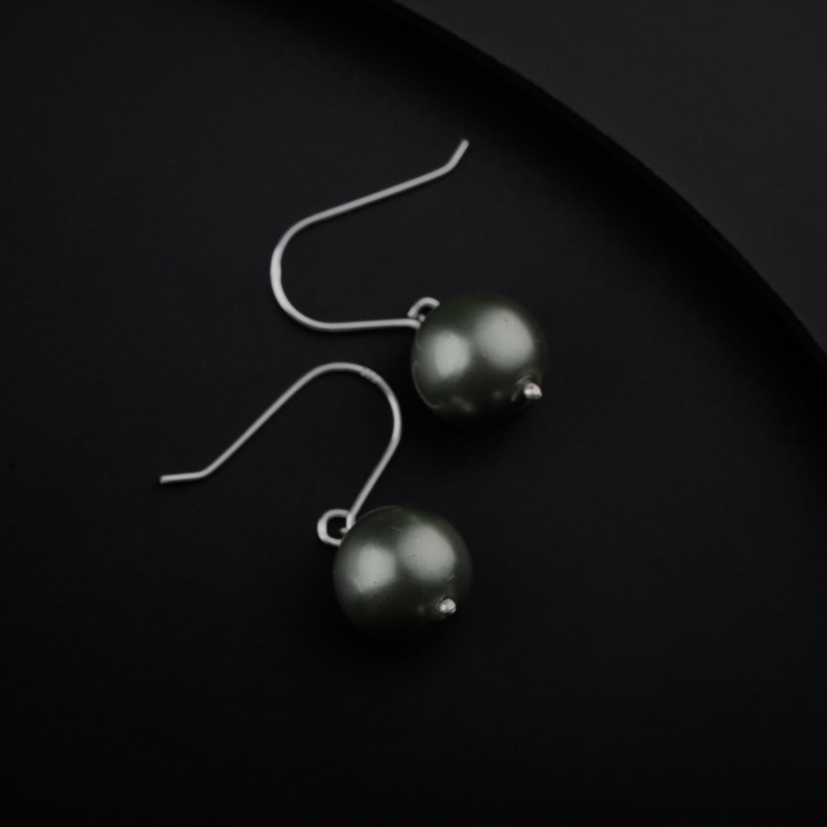 Silver Pearl Earring