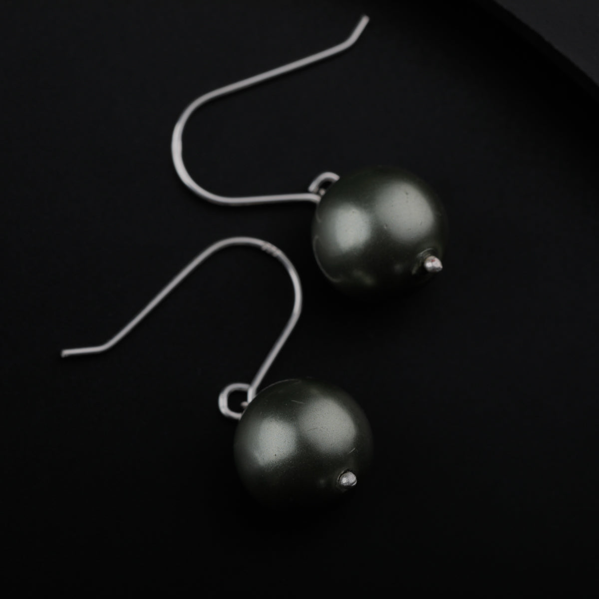 Silver Pearl Earring