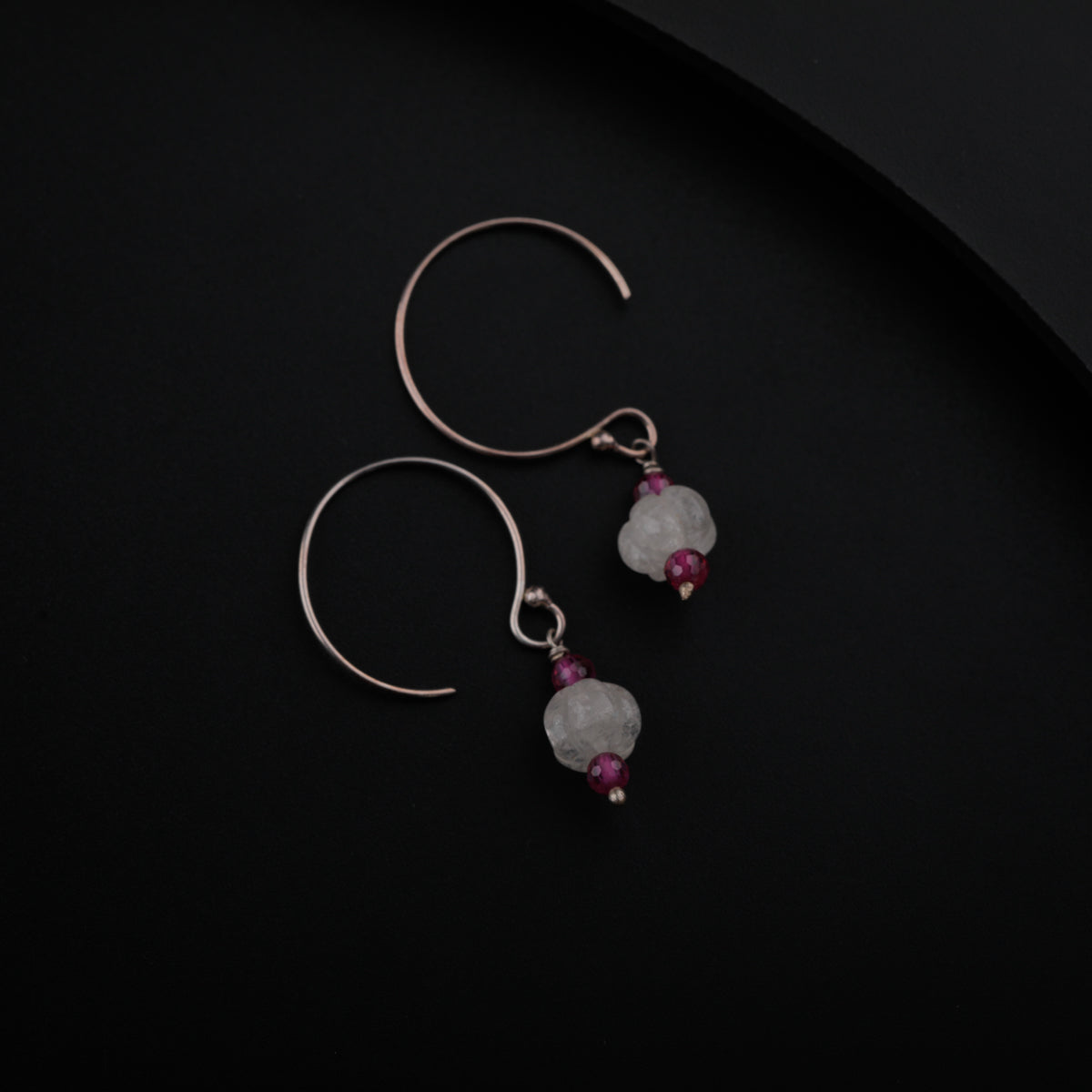 Silver Earring with Ruby and Moonstone