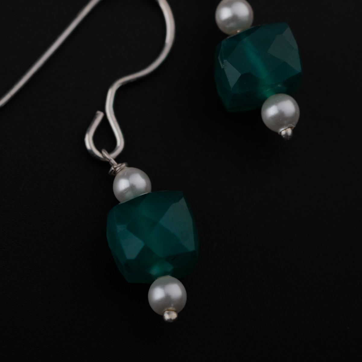 Green Onyx Silver Earring