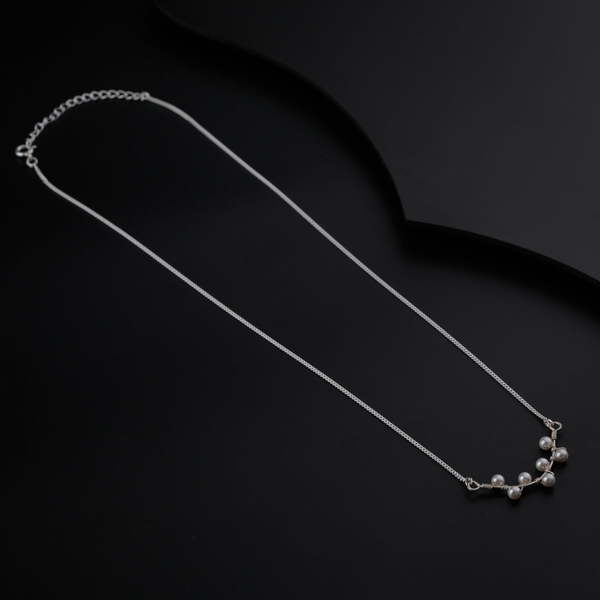 Silver Pearl Motif Chain Necklace