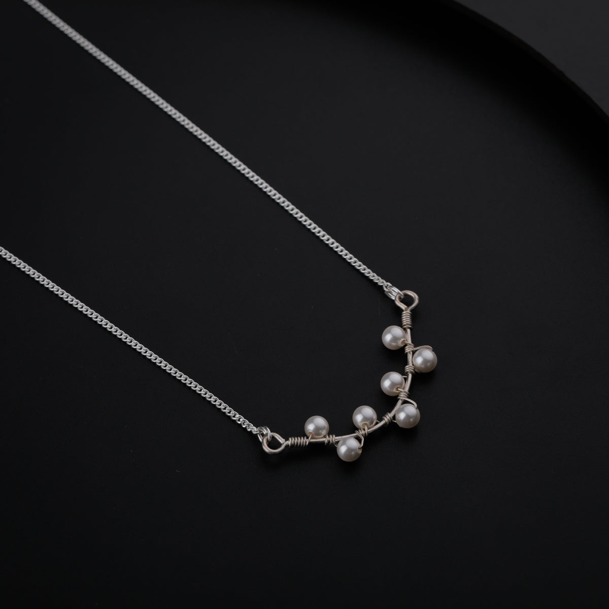 Silver Pearl Motif Chain Necklace