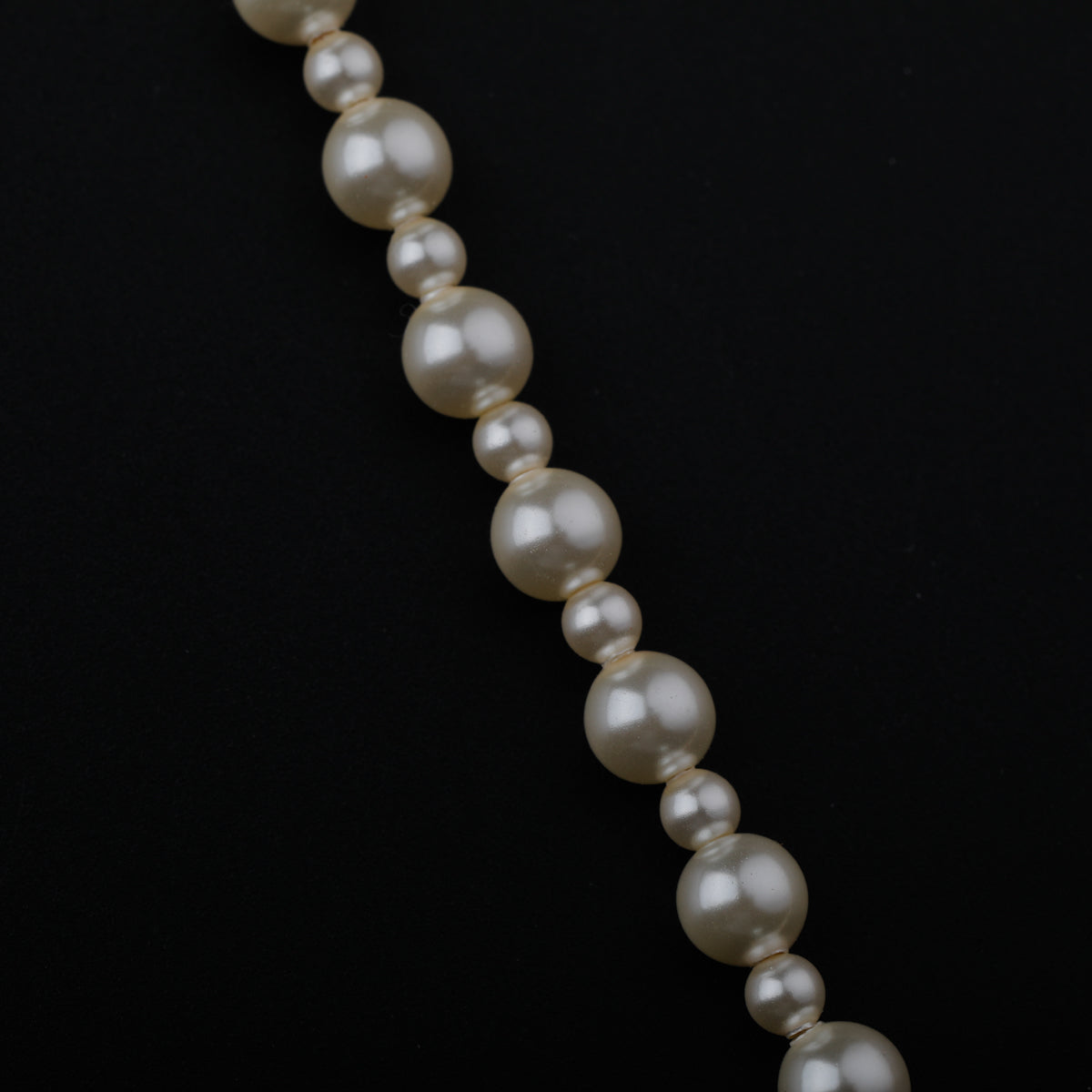 Gold Plated Silver Pearl Necklace with वाडगा (Vadagaa) फल (Fal) बेरी (Berry)Motif