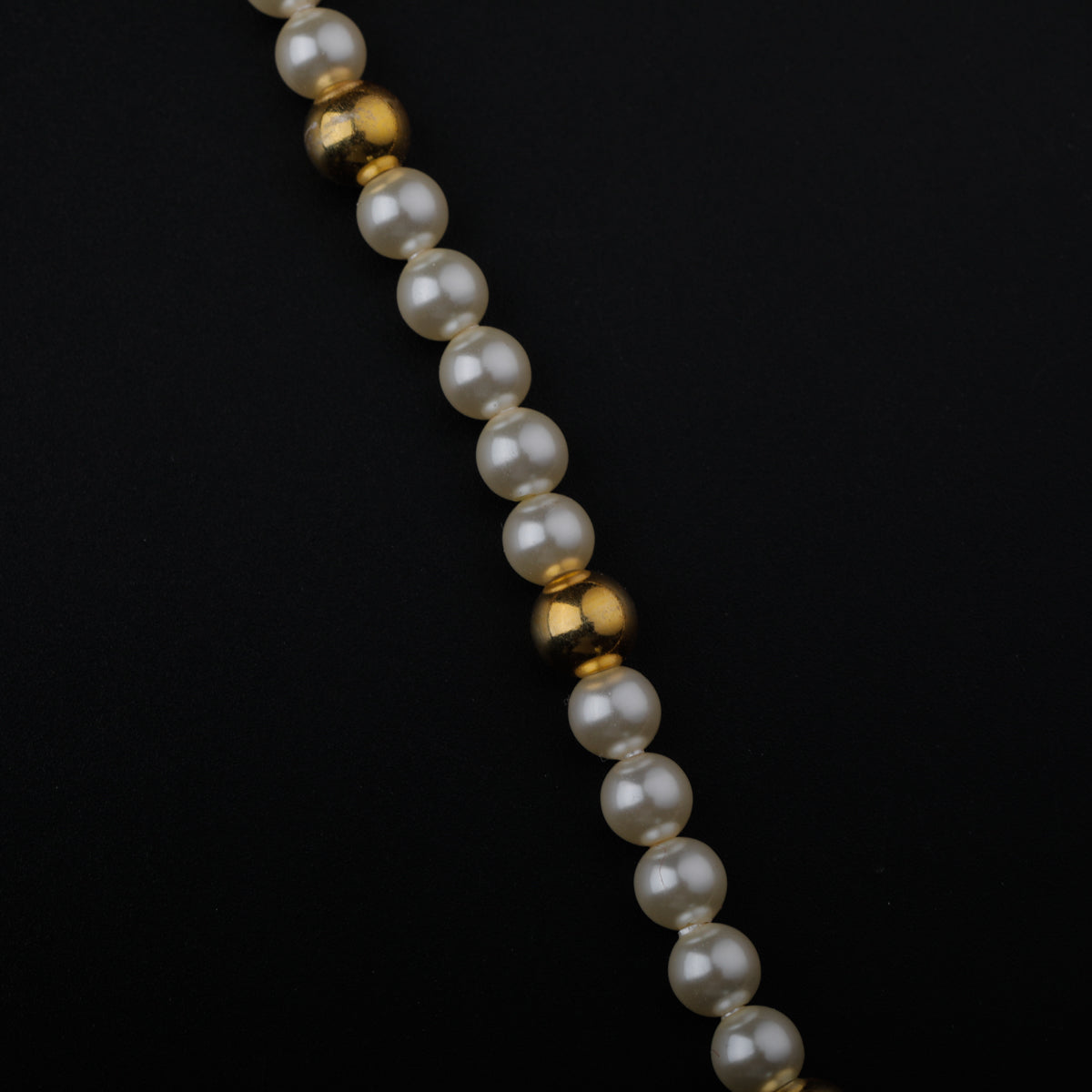 Gold Plated Silver Pearl Necklace with अननस (Ananas) Motif