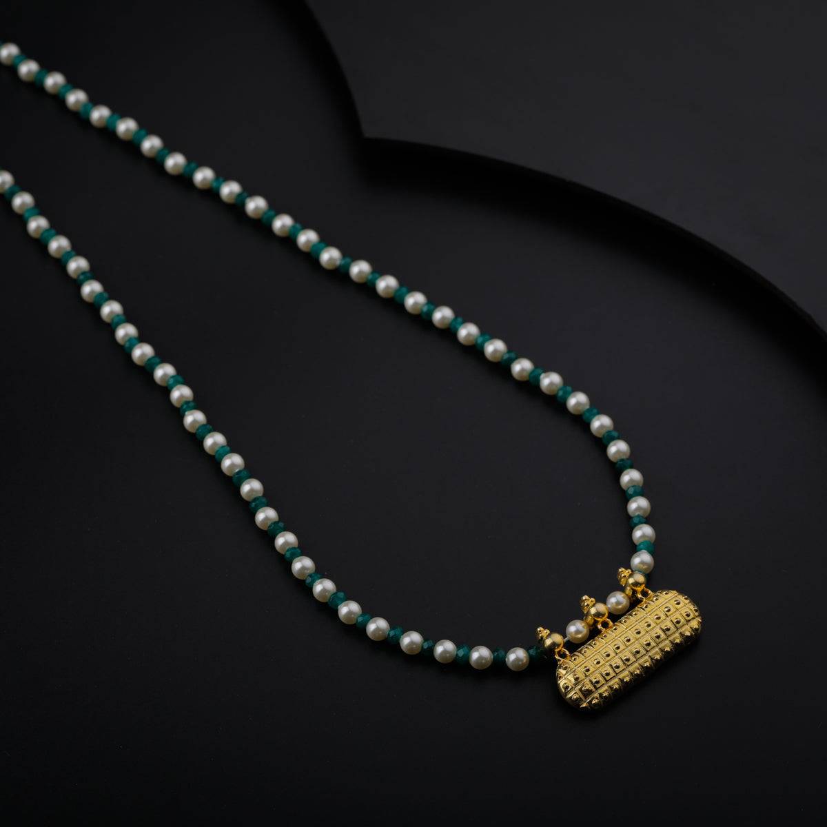 Green Onyx and Pearl Necklace with ताईत (Taait) Motif