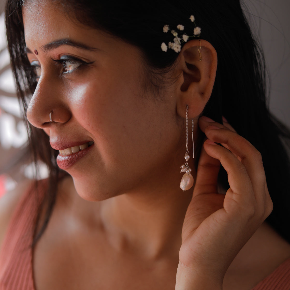 Sui Dhaaga Pearl Bunch Earrings