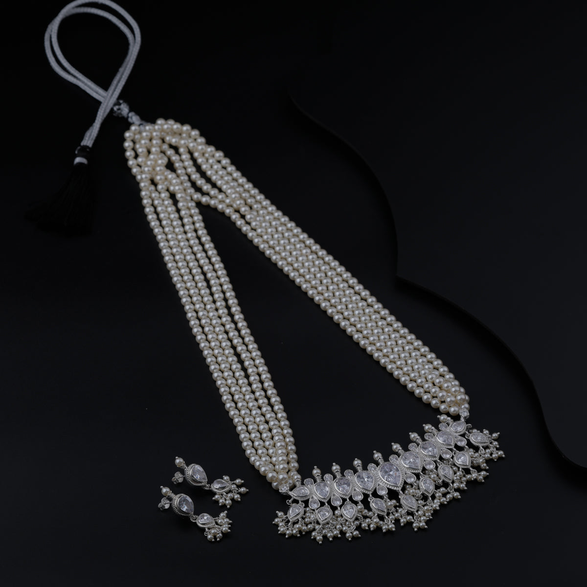 Classic Tanmani Set with CZ Crystal and Pearls