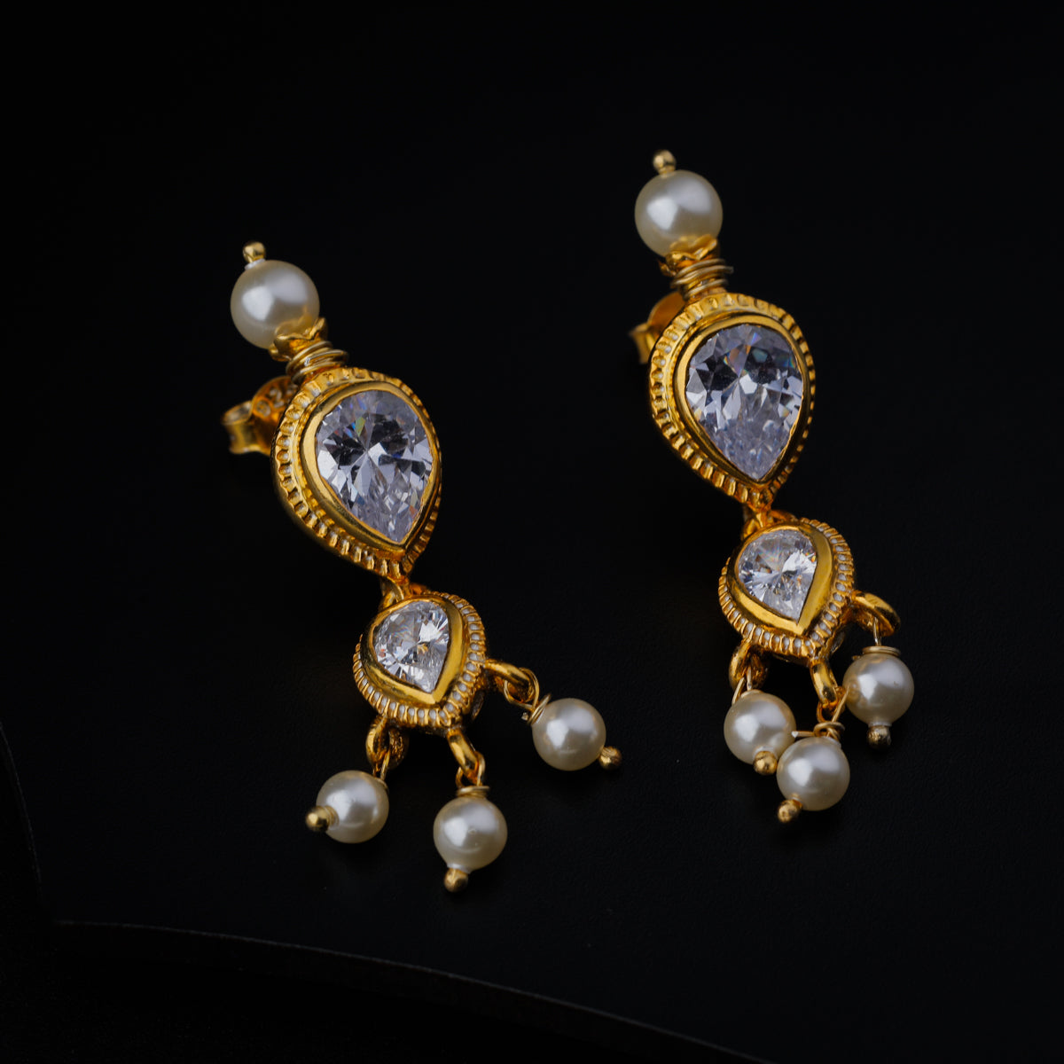 Tanmani Set with Pearl & Cz Crystals (Gold Plated)