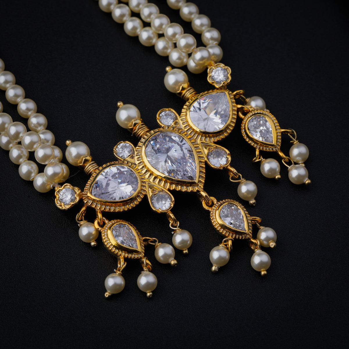 Tanmani Set with Pearl & Cz Crystals (Gold Plated)