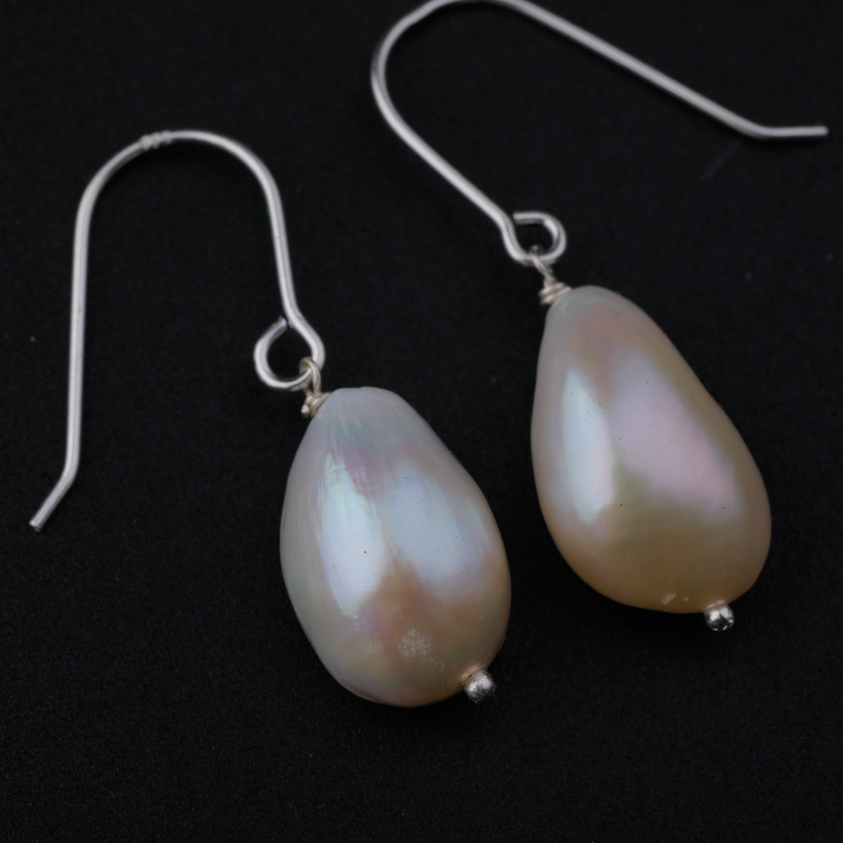 Fresh Water Single Pearl Earring