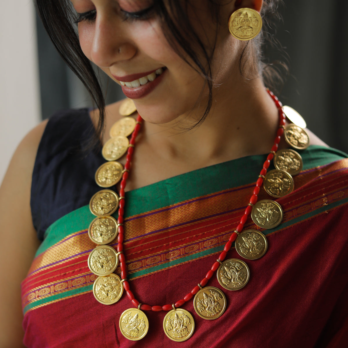 Coral Putali (Coin Gold Plated ) Haar Set: Long