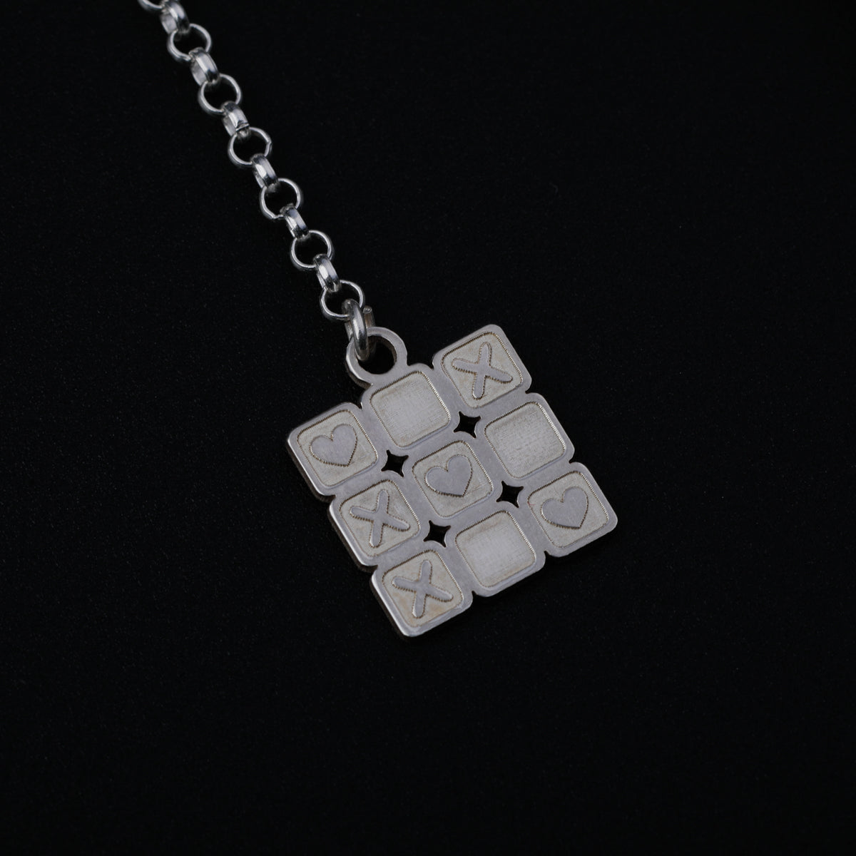 Silver Charm: Tic-tac-toe (Small)