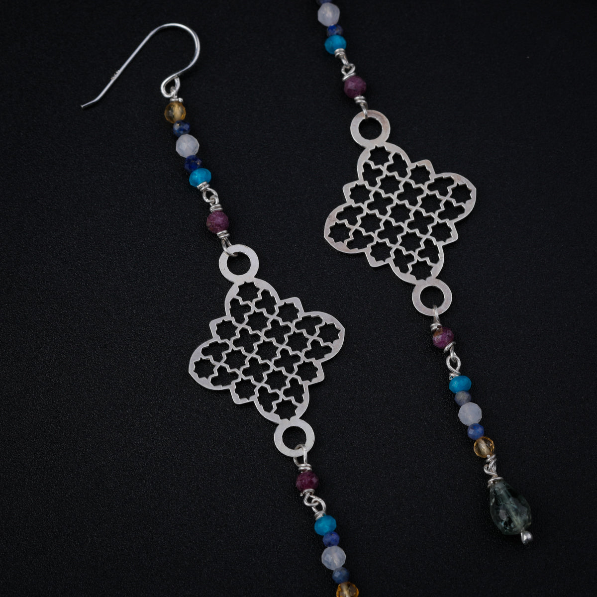 Silver Filigree Dangler Earring with Multicolor Stones