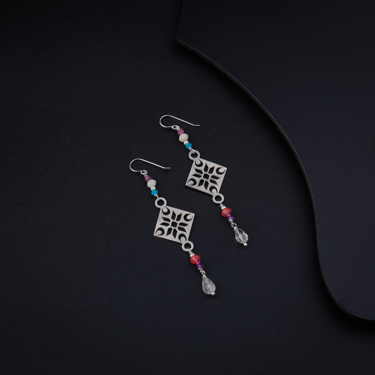 Silver Filigree Dangler Earring with Multicolor Stones