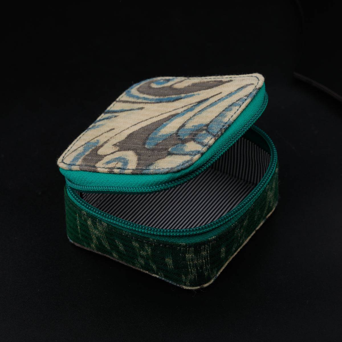 Premium Fabric Jewellery Pouch