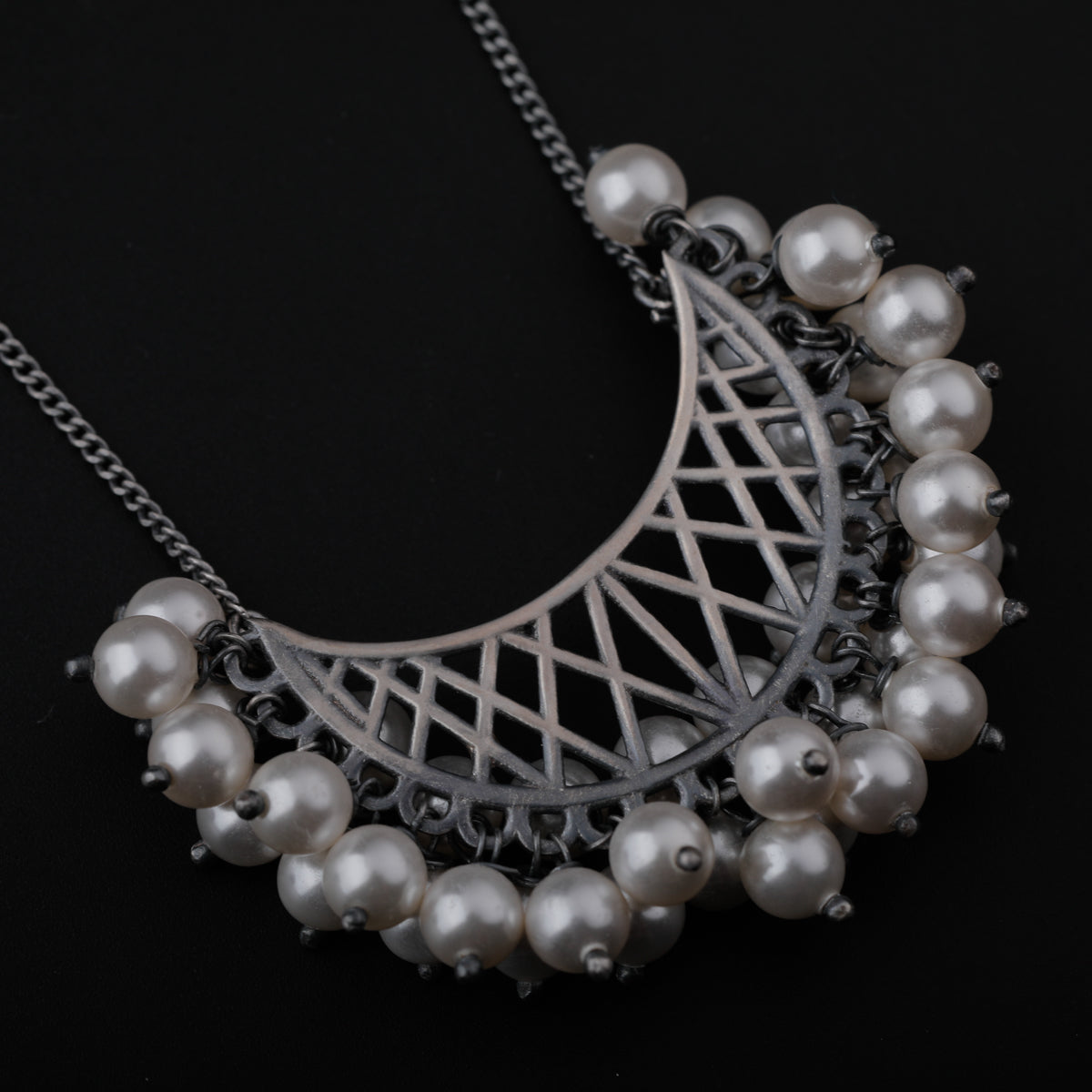 Oxidized Chand Filigree Silver Necklace with Pearls