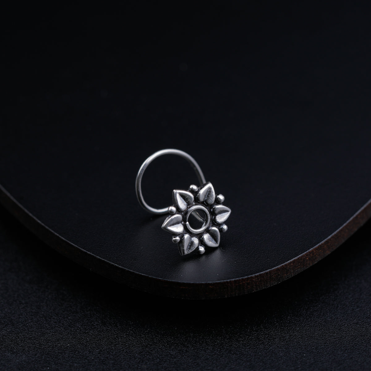 Silver Flower Nose Pin