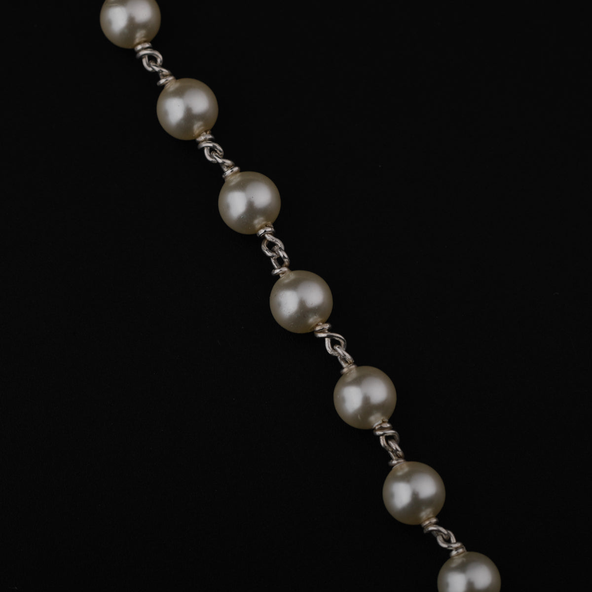 Cream Pearls Silver Chain Necklace