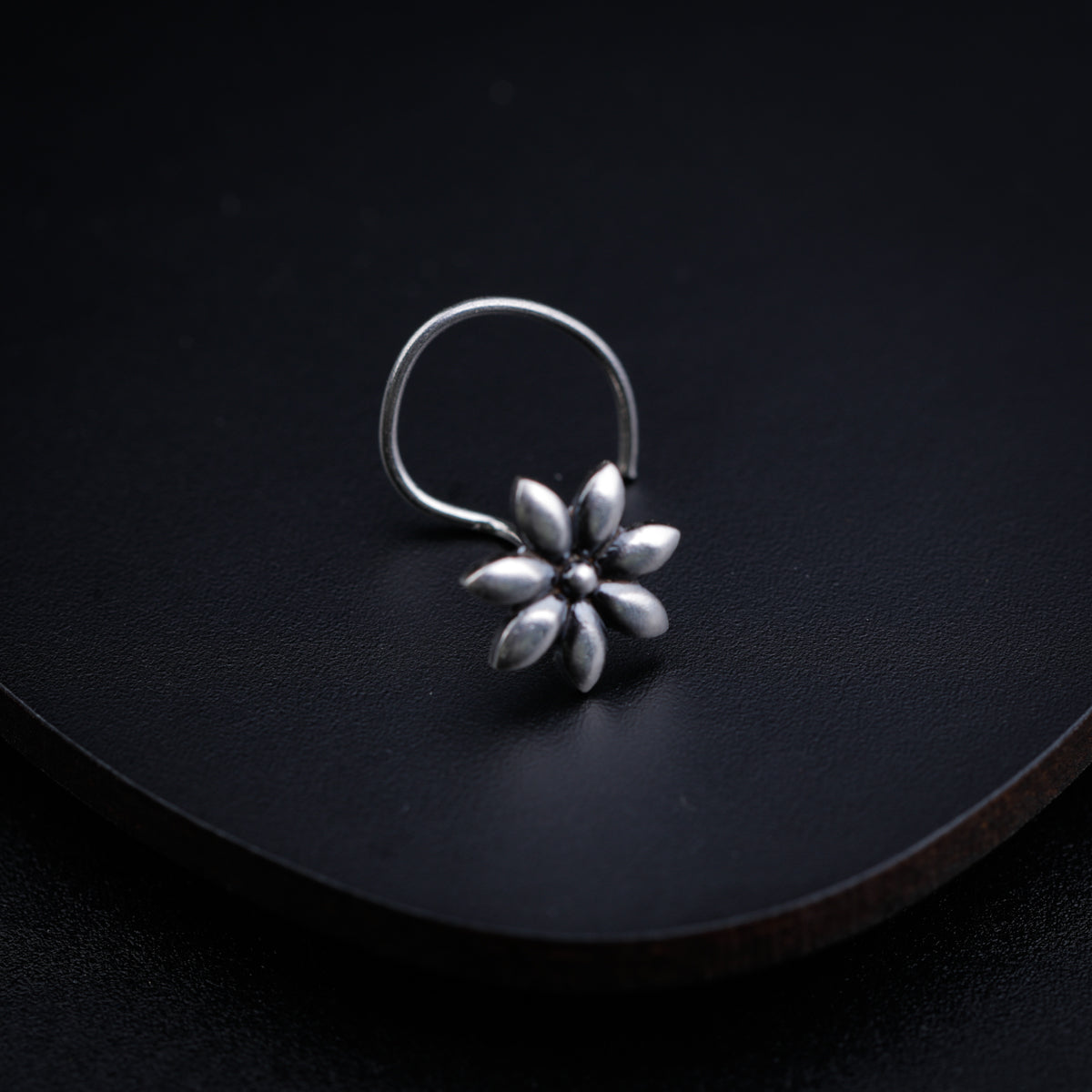 Silver Tiny Flower Nose Pin