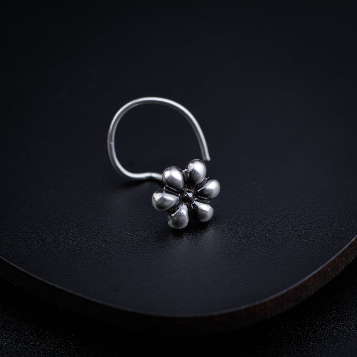 Silver Tiny Flower Nose Pin