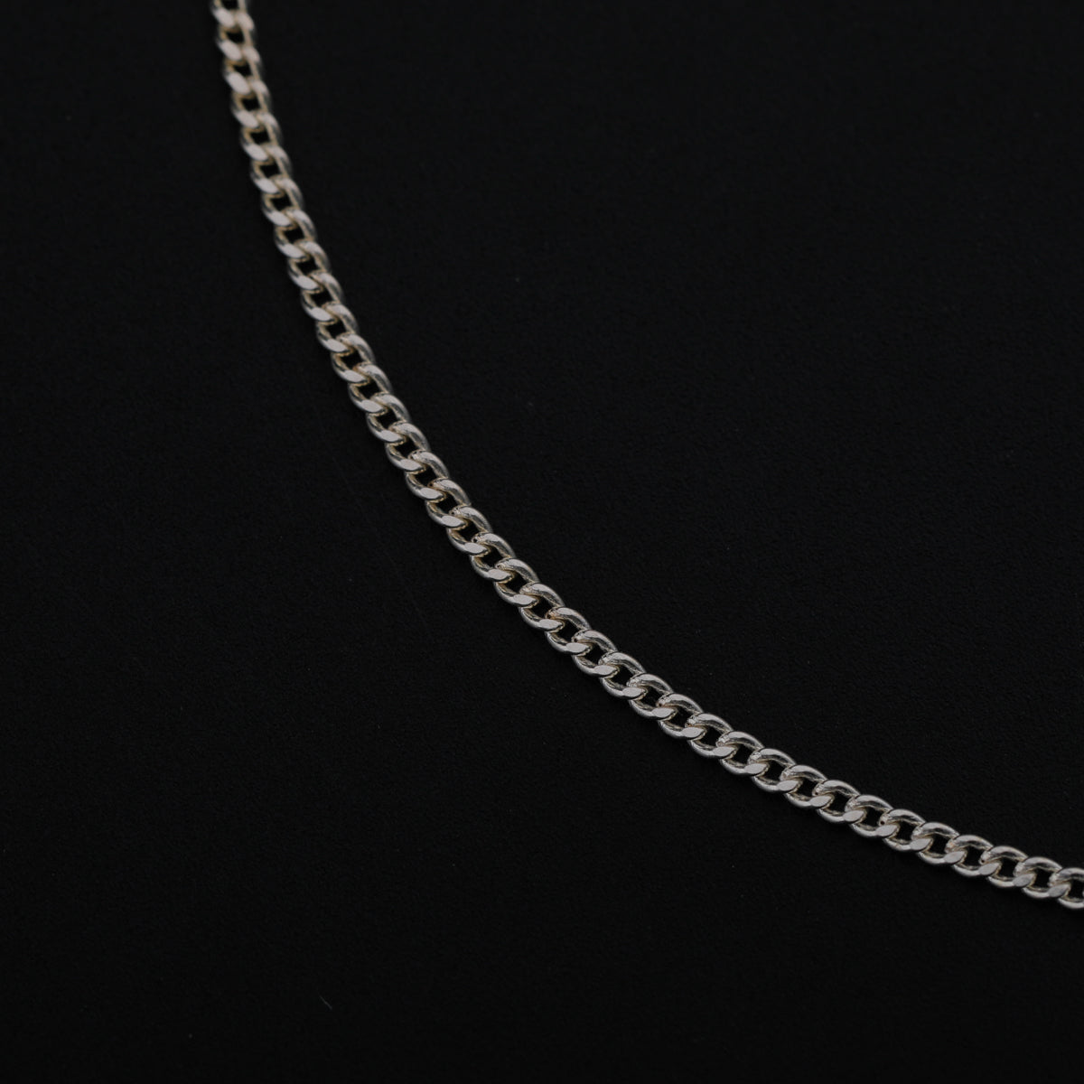 Silver Chain Single Bead Bracelet