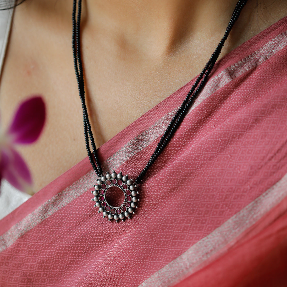 Karwar Pendant Mangalsutra : Pink