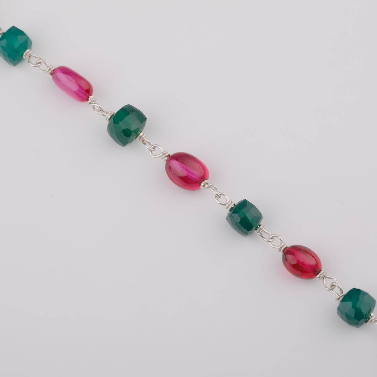 Straight and slant Necklace with Garnets and Green Onyx ( Long Chain Pendant )