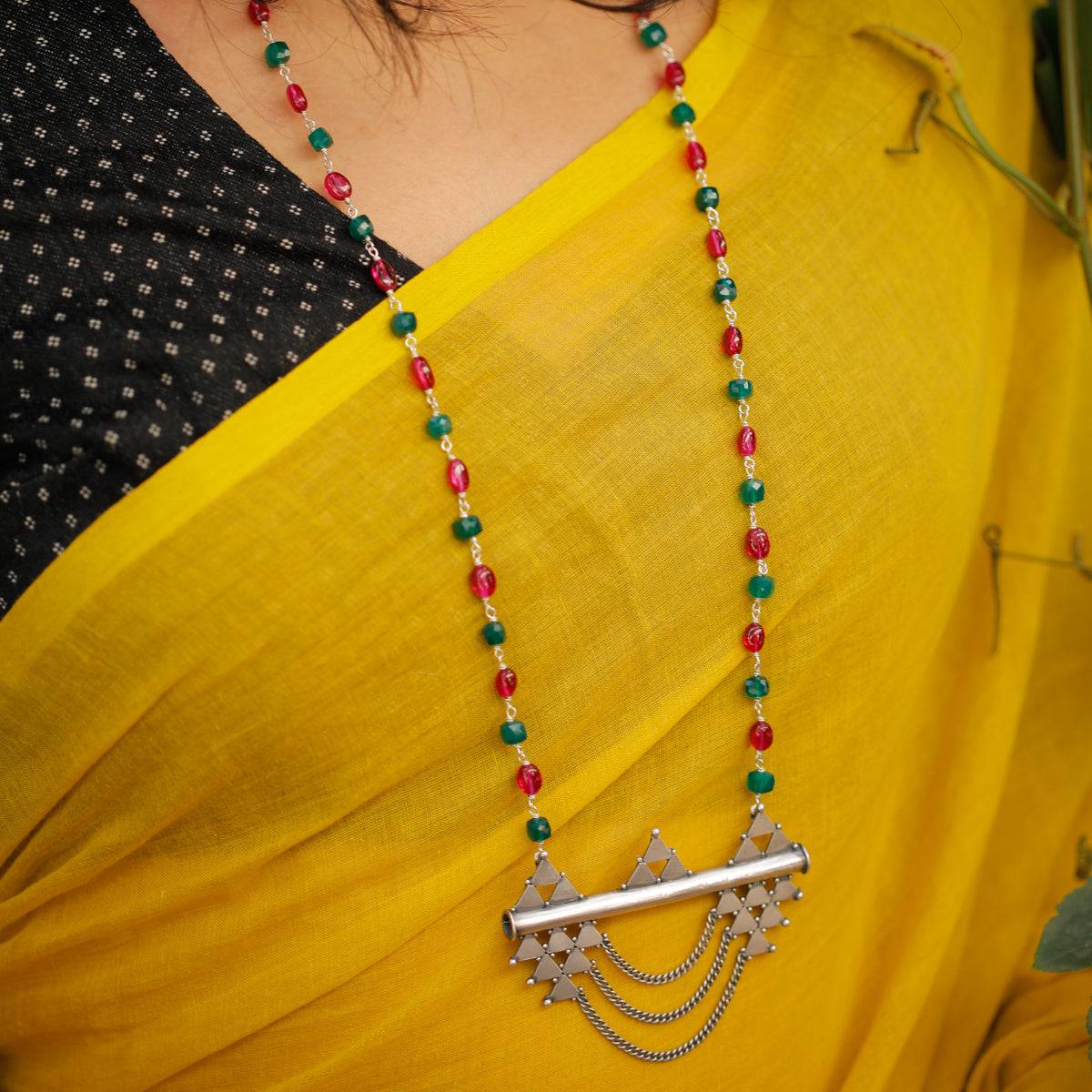 Straight and slant Necklace with Garnets and Green Onyx ( Long Chain Pendant )