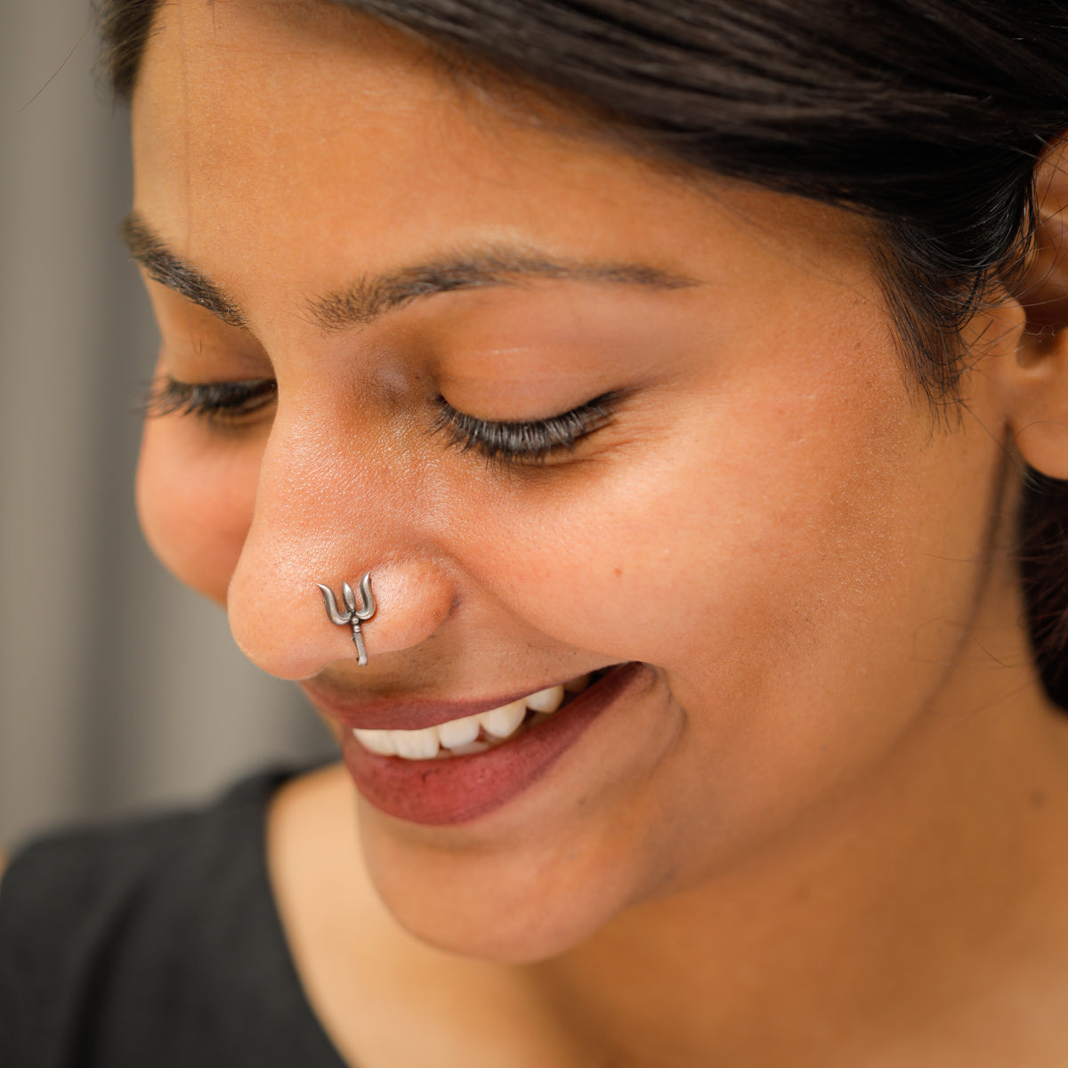 Trishul nose pin (Clip on)