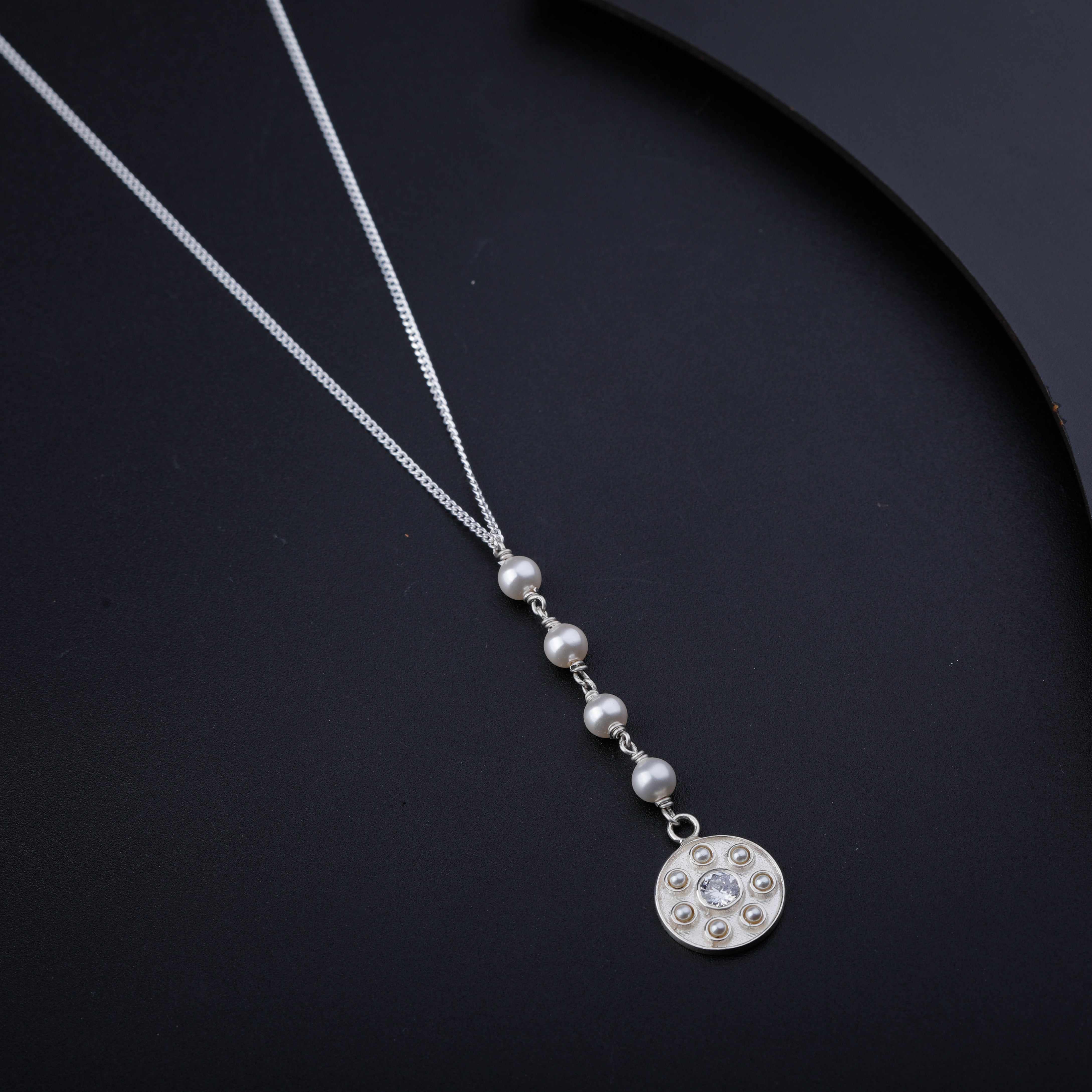 Silver Round Pendant Necklace with Pearls