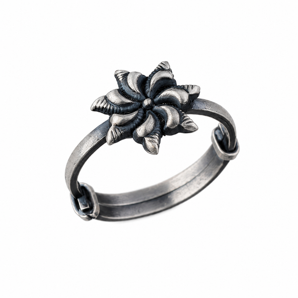 Silver Oxidized Ring (Adjustable)