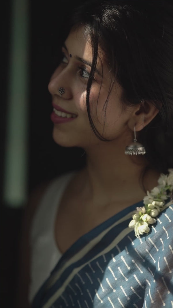 Pyaari Jhumki - Signature Loop Jhumki