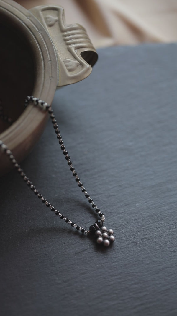 Kudi motif silver charm mangalsutra 