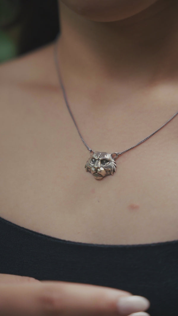 Silver Tiger pendant with chain