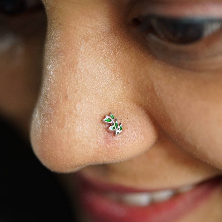Leaves Nose pin ( Pierced ) - Green