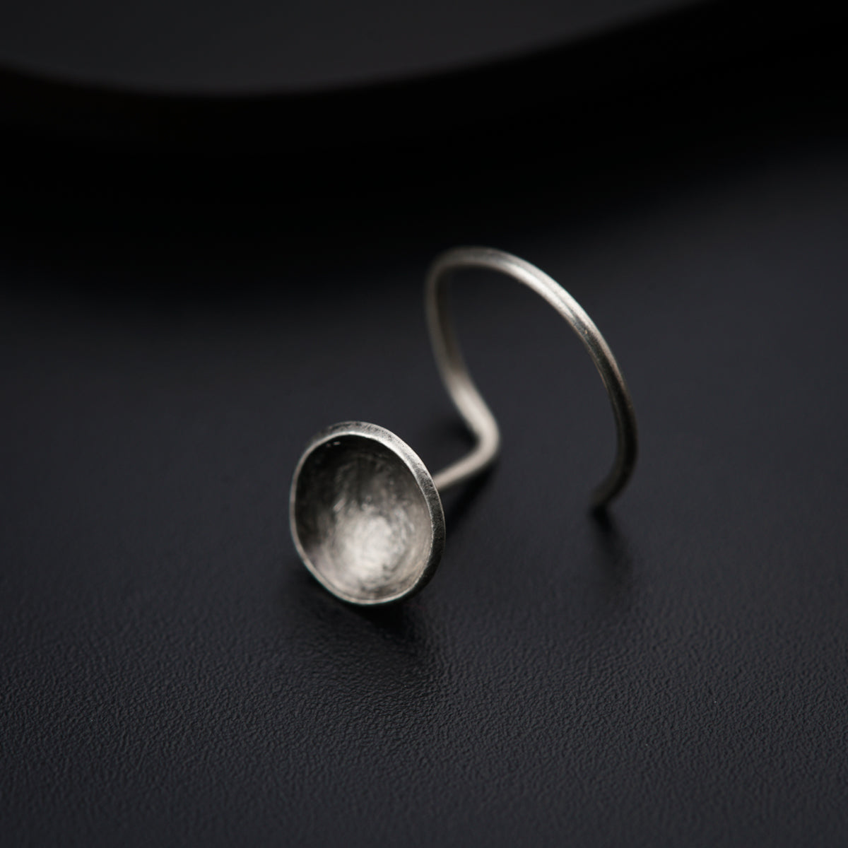 Silver nosepin ( vatee motif )