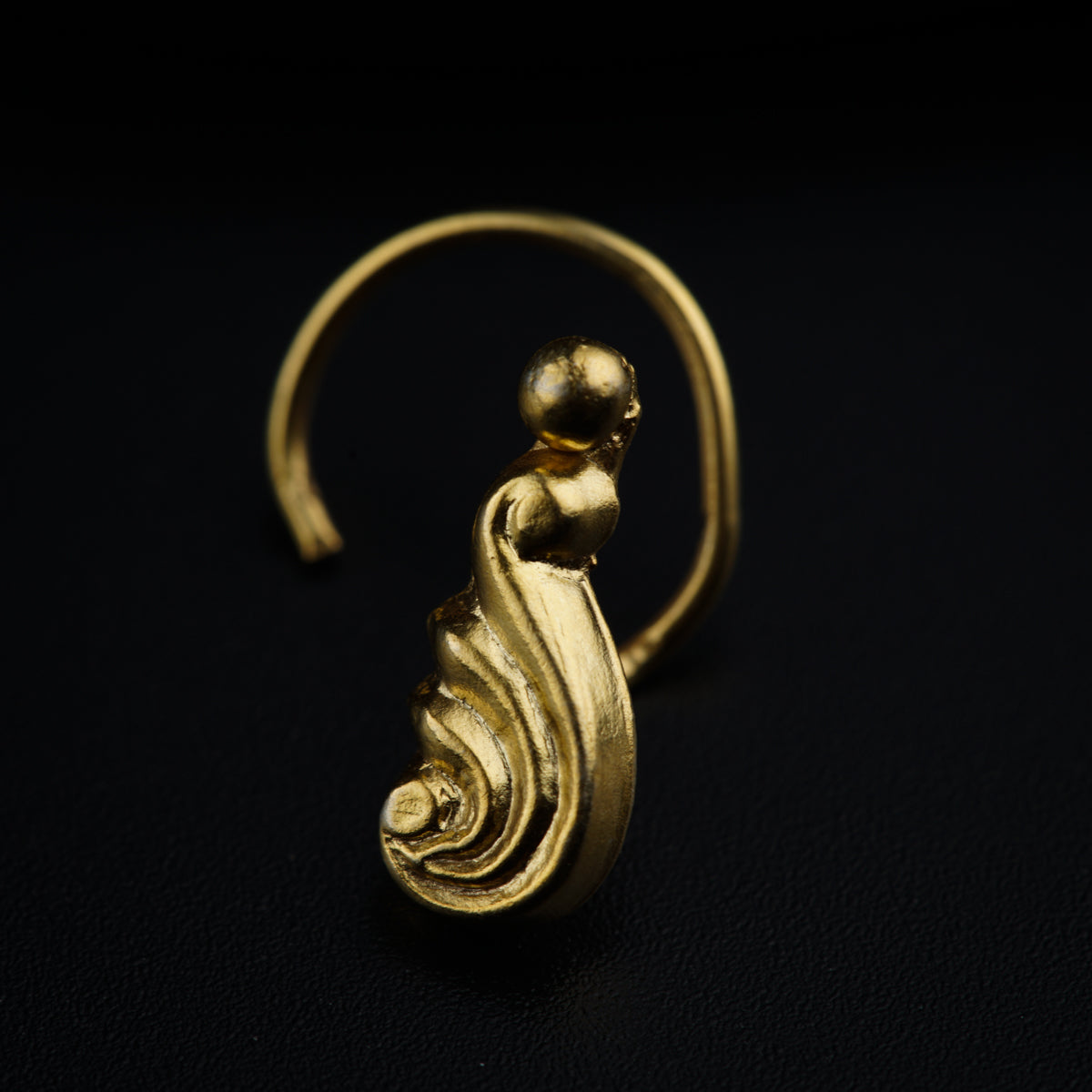 Itihaas Shankha Nose pin- Gold Plated, Pierced