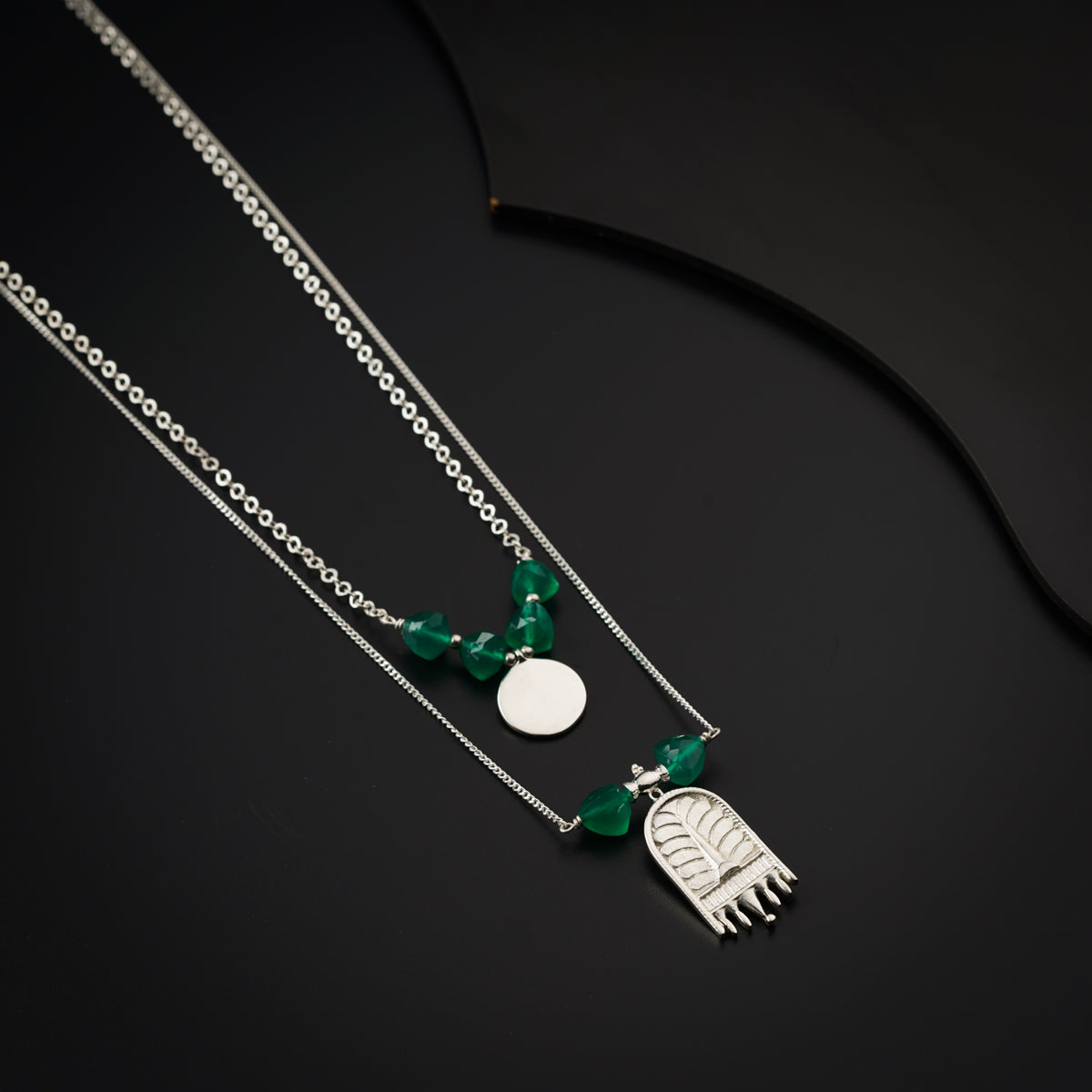 Silver two layered necklace with green onyx